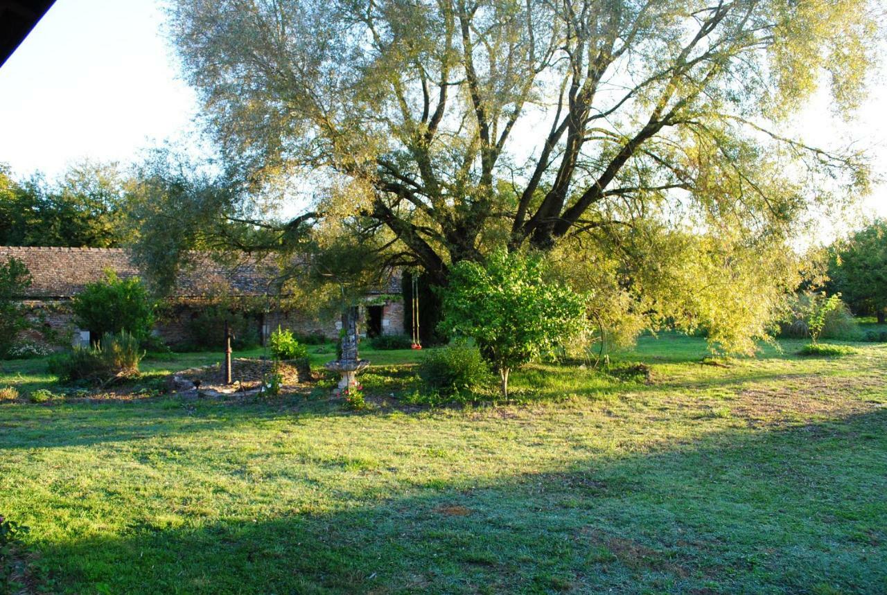Gite Evidence Varennes-sur-le-Doubs Exterior foto
